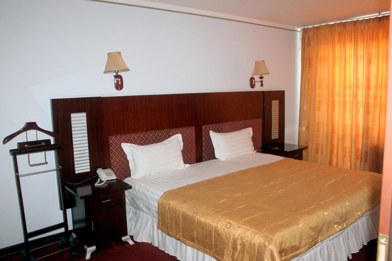 Hotel Grand Бухара Екстер'єр фото